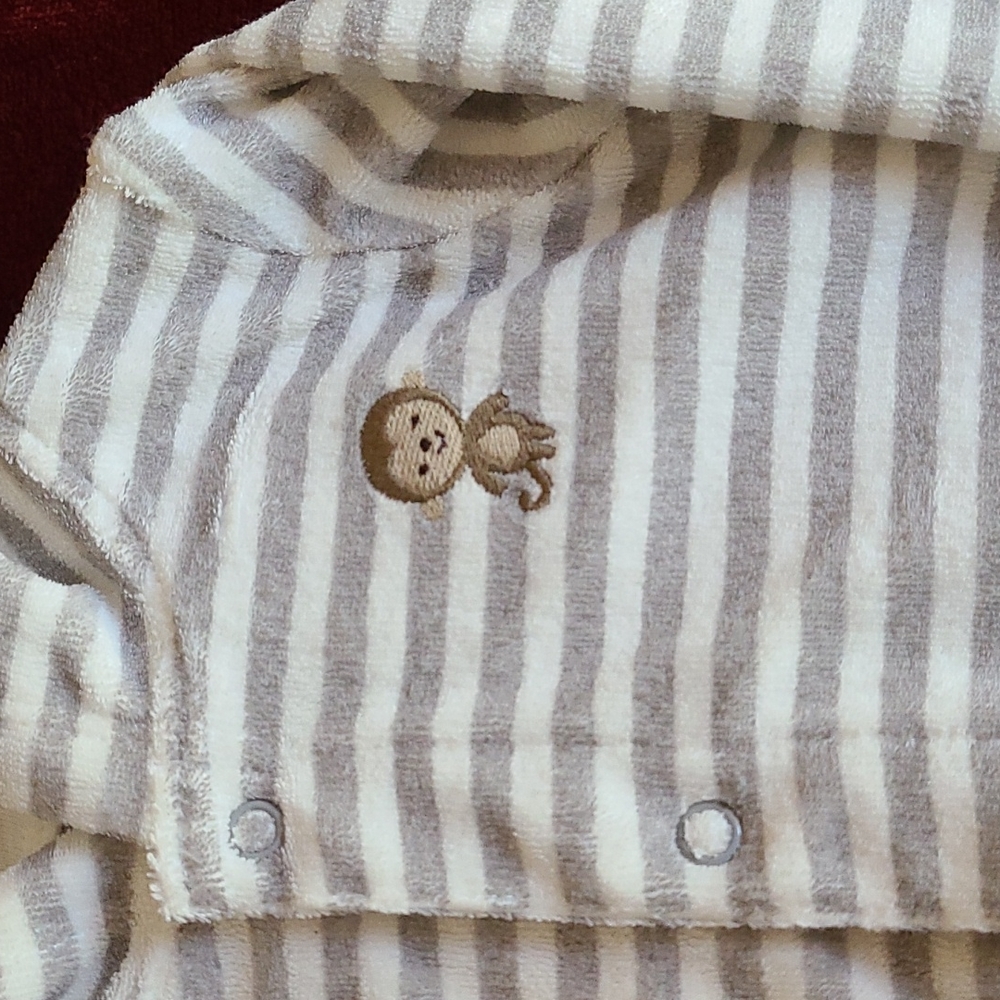 Carter's Monkey matching set - Picture 3 of 7